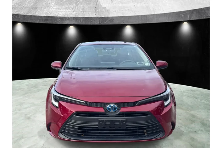 $19985 : Toyota Corolla Hybrid 2024 S image 1