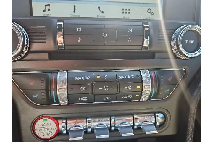 $18600 : Ford Mustang 2017 EcoBoost P image 9
