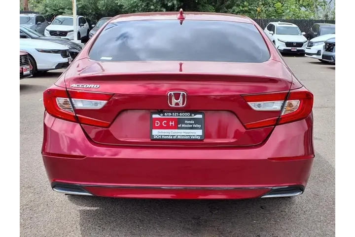 $20155 : Honda Accord 2020 LX 4dr Sed image 5
