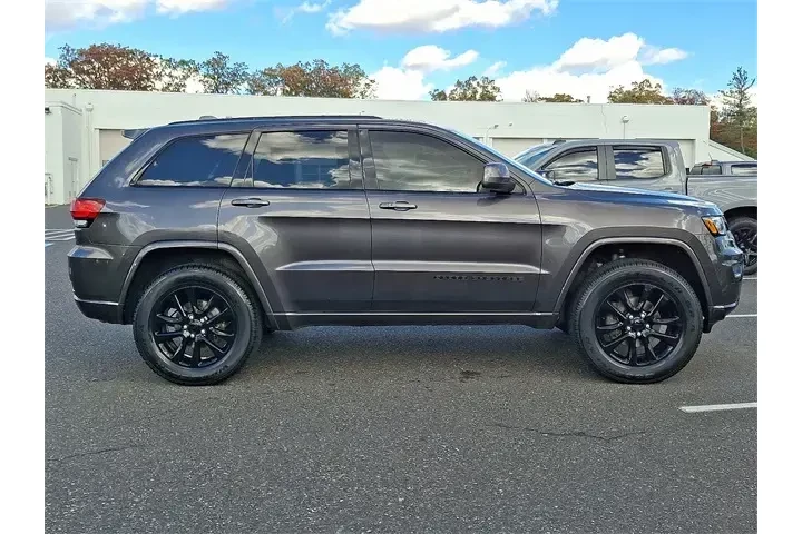 $21950 : Jeep Grand Cherokee 2020 4x4 image 7