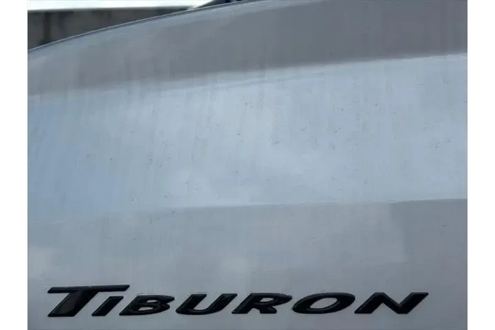 $8366 : Hyundai Tiburon 2004 GT V6 2 image 9