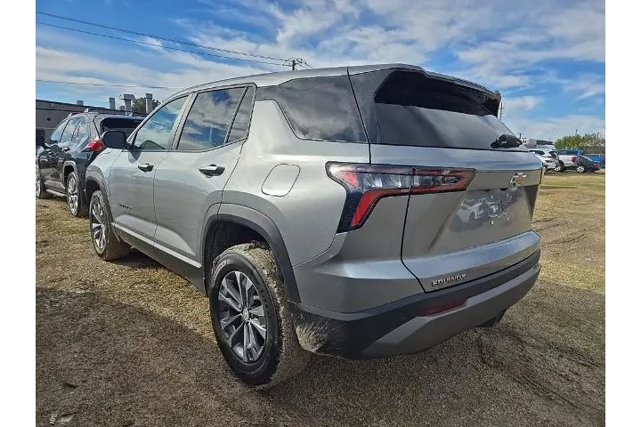 $23875 : Chevrolet Equinox 2025 LT 4d image 2
