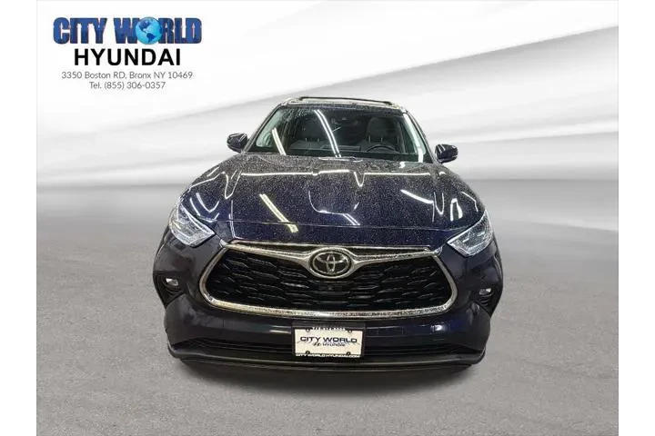 $29546 : Toyota Highlander 2021 AWD L image 8