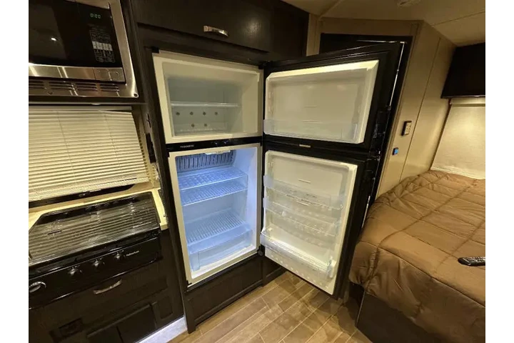 $77777 : 2018 Mercedes-Benz Sprinter image 8