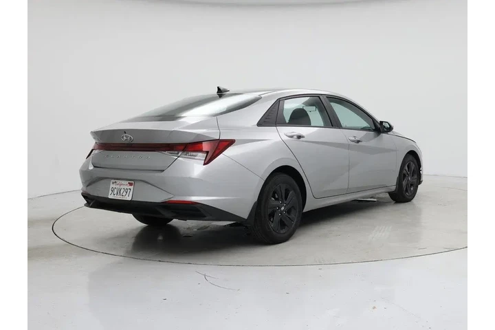 $20998 : Hyundai ELANTRA 2023 SEL 4dr image 8