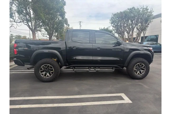 2024 Colorado ZR2 image 10
