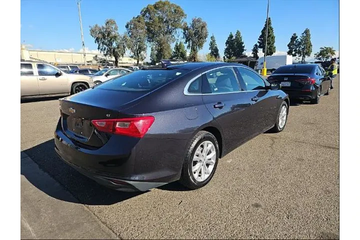 $18995 : Chevrolet Malibu 2023 LT 4dr image 3
