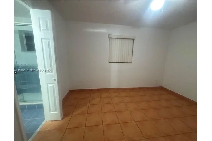 $2700 : Residential Rental image 8