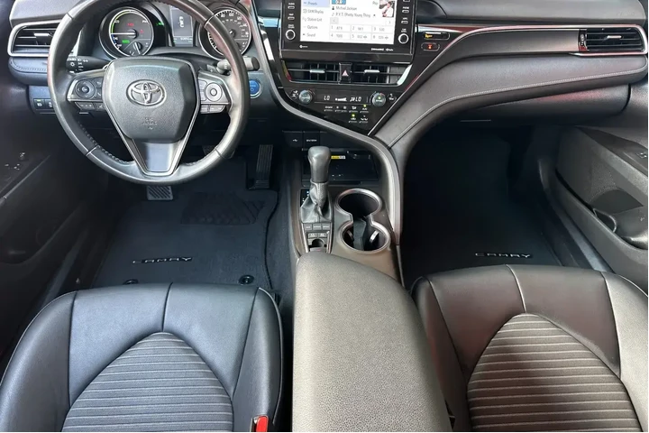 $25800 : Toyota Camry Hybrid 2024 SE image 6