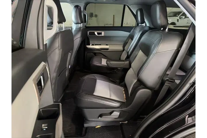 $32400 : Ford Explorer 2023 XLT 4dr S image 10