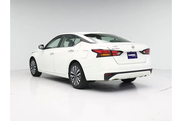 $22998 : Nissan Altima 2025 2.5 SV 4d image 2