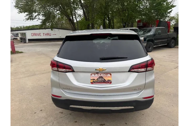 $13950 : 2022 Equinox LT image 5