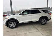$31900 : Ford Explorer 2023 AWD XLT 4 thumbnail
