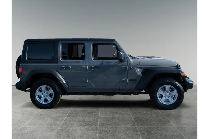 $26500 : Jeep Wrangler Unlimited 2022 image 6