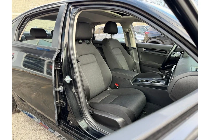$19998 : Honda Civic 2022 EX 4dr Seda image 10