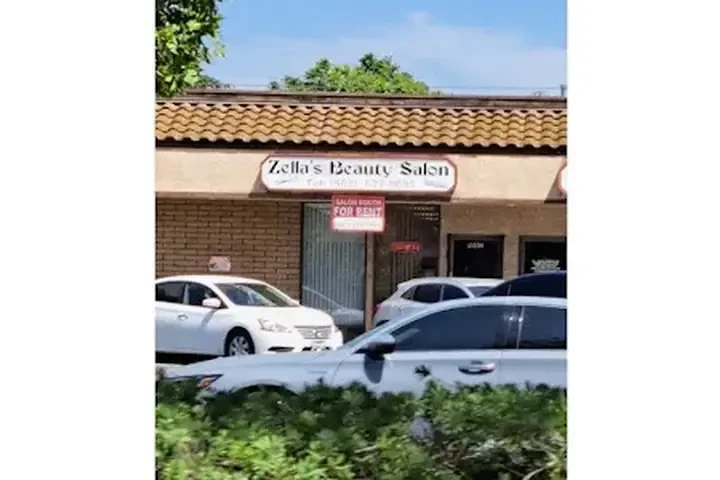 ¡SE RENTAN ESTACIONES! image 2