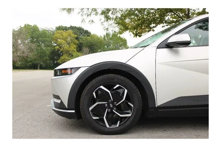 $25499 : Hyundai IONIQ 5 2023 AWD SEL image 10