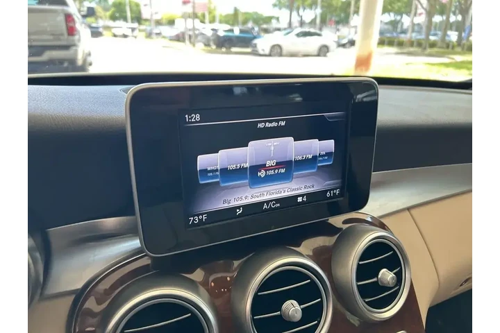 $20147 : Mercedes-Benz C-Class 2018 A image 7