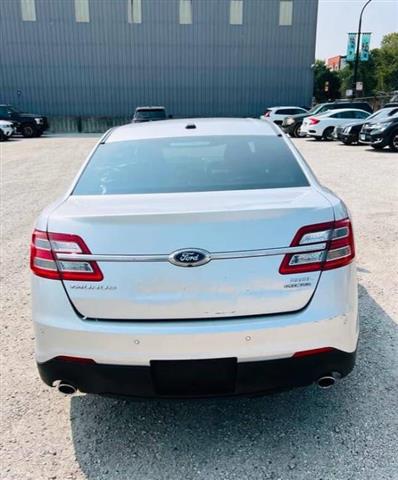 $8900 : 2016 Taurus SEL image 10