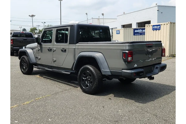 $27948 : Jeep Gladiator 2021 4x4 Spor image 3