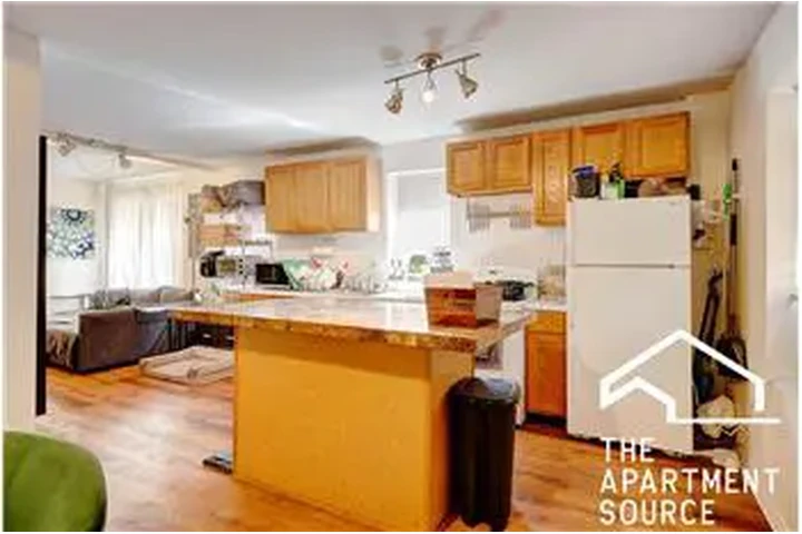 $2075 : Rental property with 1 bedro image 6