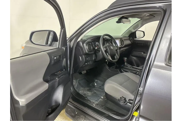 $35000 : Gold Certified2023 Tacoma SR image 2