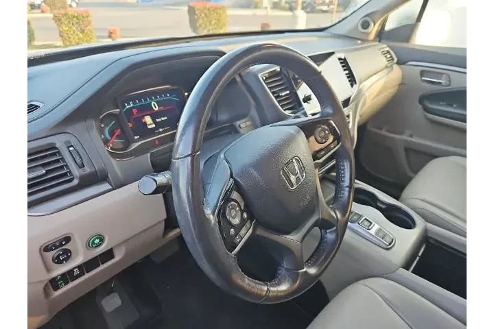 $28000 : Honda Pilot 2022 SE 4dr SUV image 2