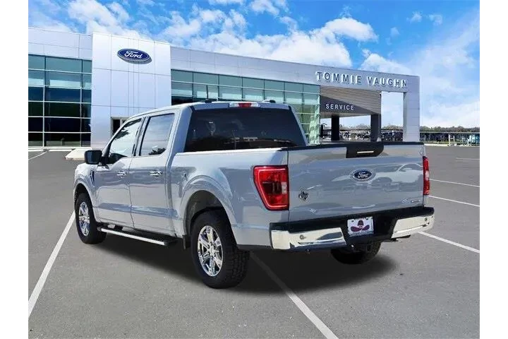 $30915 : Ford F-150 2023 4x2 XL 4dr S image 2