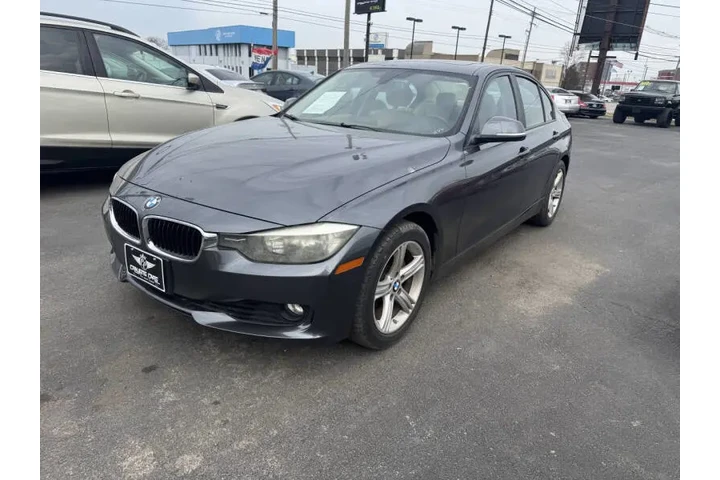 2012 BMW 3 Series 328i image 1