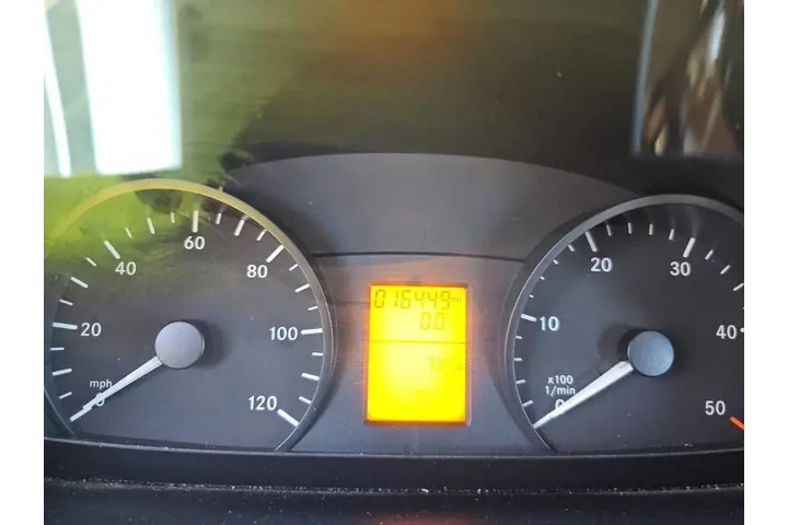 $69999 : 2015 Forest River Forester 24 image 5