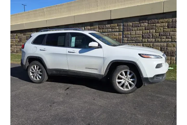 $8299 : Jeep Cherokee 2014 4x4 Limit image 3