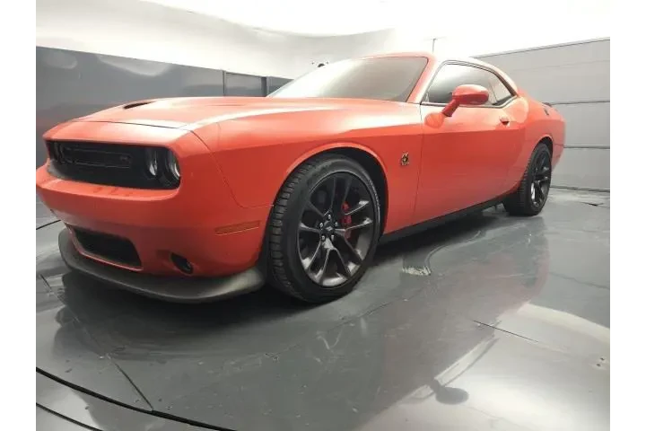 $35379 : Dodge Challenger 2022 R/T Sc image 8