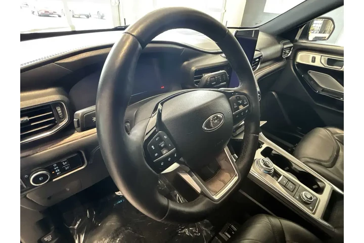 $37598 : Ford Explorer 2023 AWD Plati image 9