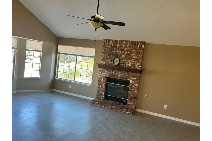 $1000 : Home for rent image 6