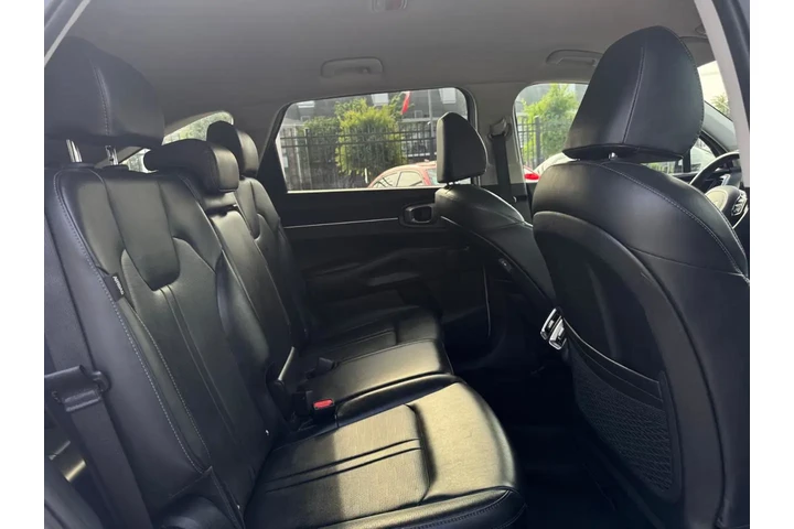 2024 Sorento S 2WD image 10