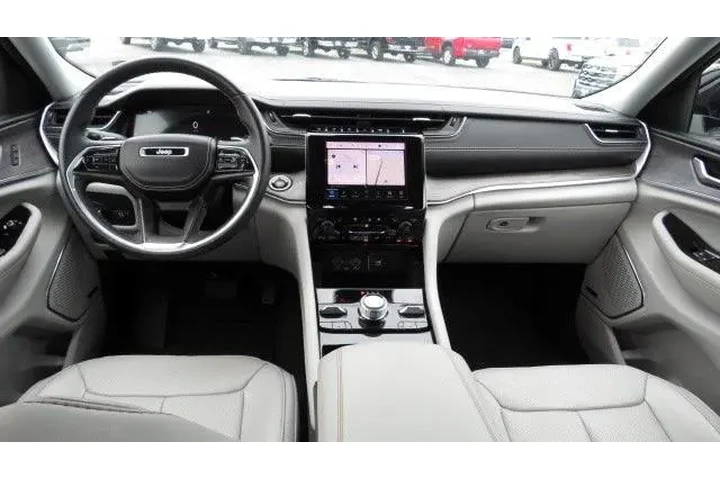 $36433 : Jeep Grand Cherokee 2022 4x4 image 2