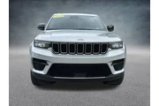 $27996 : Jeep Grand Cherokee 2024 4x4 thumbnail