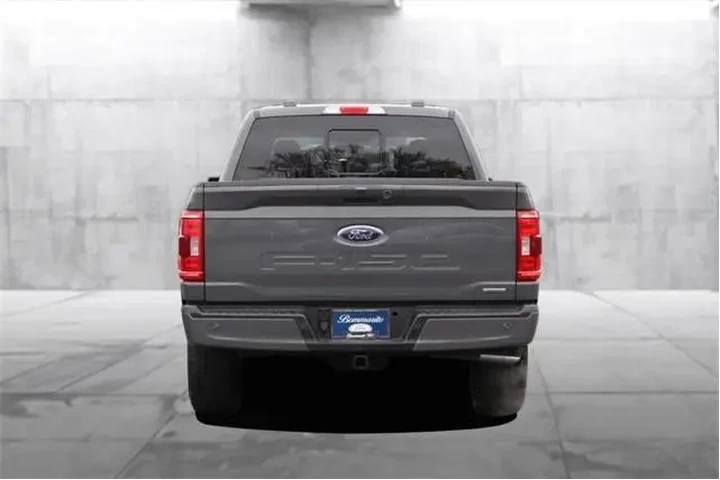 $29950 : Ford F-150 2021 4x4 XLT 4dr image 6