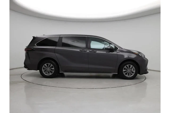 $39998 : Toyota Sienna 2024 LE 8-Pass image 7