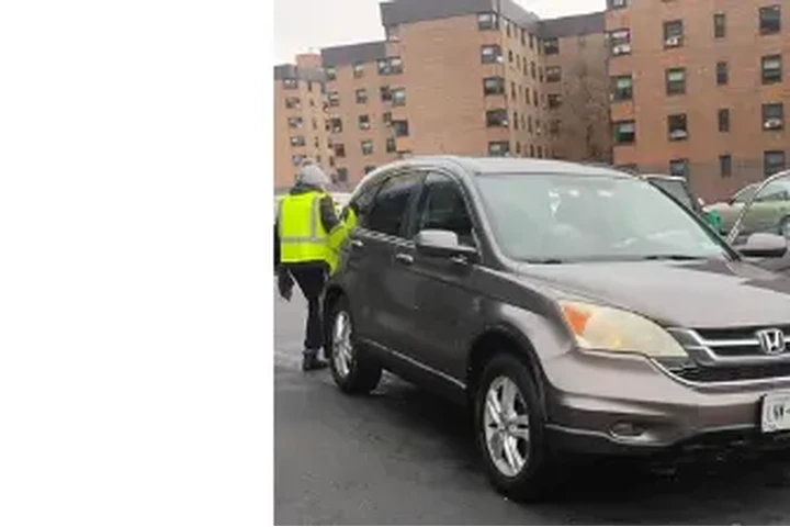 $4500 : Honda SRV 2010 image 1