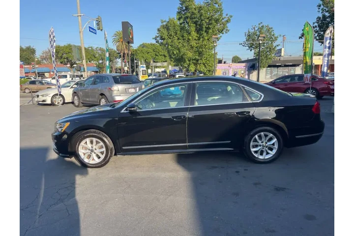 $12995 : 2016 Passat 1.8T S image 10