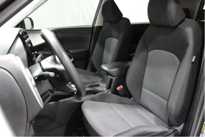 $18981 : Kia Soul 2023 LX 4dr Crossov image 5