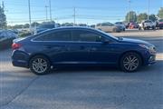 $10995 : PRE-OWNED 2015 HYUNDAI SONATA thumbnail