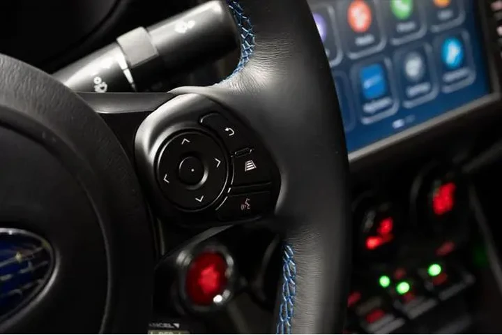 $33430 : Subaru BRZ 2024 tS 2dr Coupe image 5
