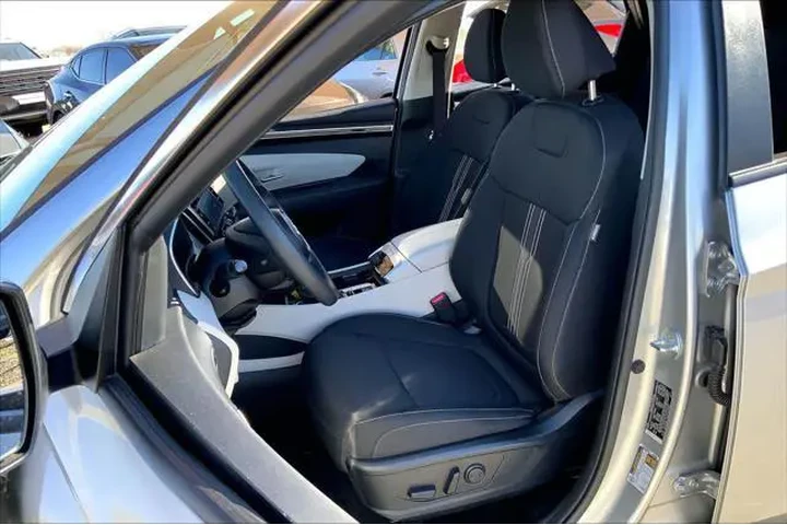 $22678 : Hyundai TUCSON 2023 AWD SEL image 8
