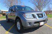 $30638 : PRE-OWNED 2021 NISSAN FRONTIE thumbnail