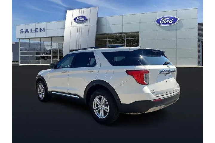 $31888 : Ford Explorer 2022 AWD XLT 4 image 4