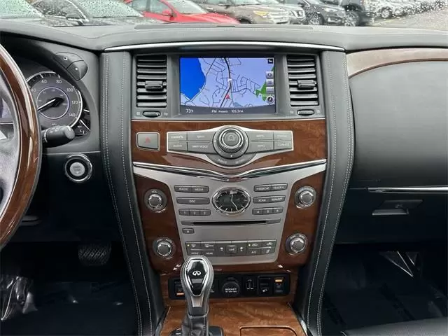 $26470 : Pre-Owned 2018 QX80 Base image 9