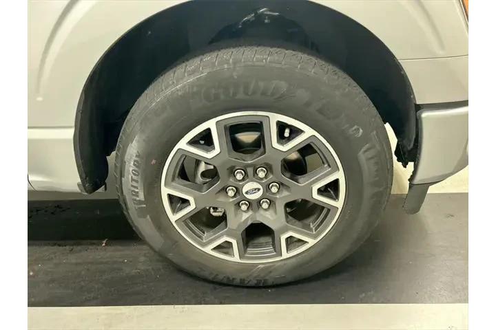 $35711 : Ford F-150 2024 4x2 STX 4dr image 8