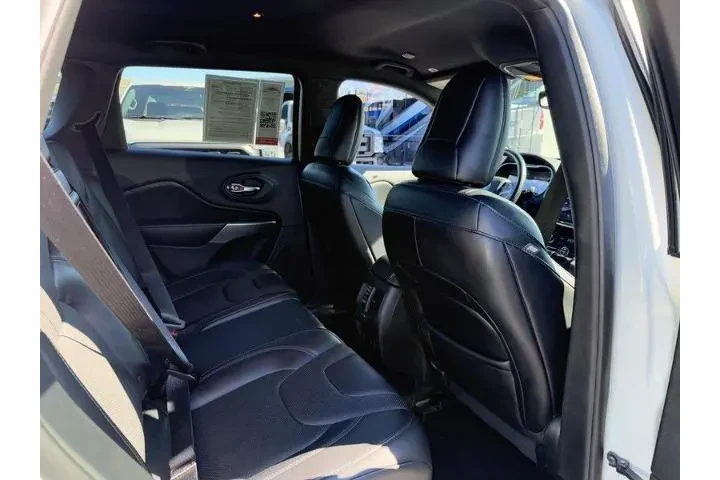 $16995 : Jeep Cherokee 2019 4x4 Limit image 10